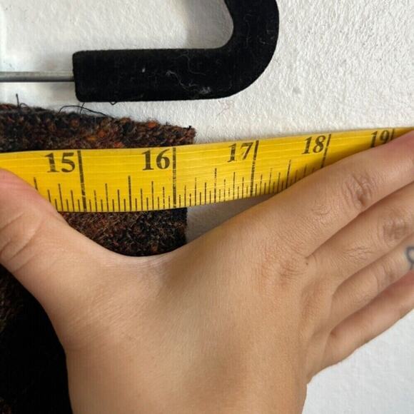 SOLD OUTTT - Picture 4 of 5